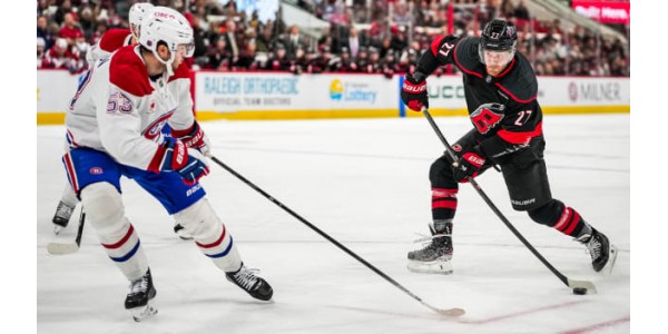 Neljä eri NHL-joukkuetta erilaisilla filosofioilla eteni välieriin
